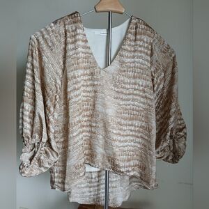 Caramela Size Medium Top Lined Balloon Sleeves